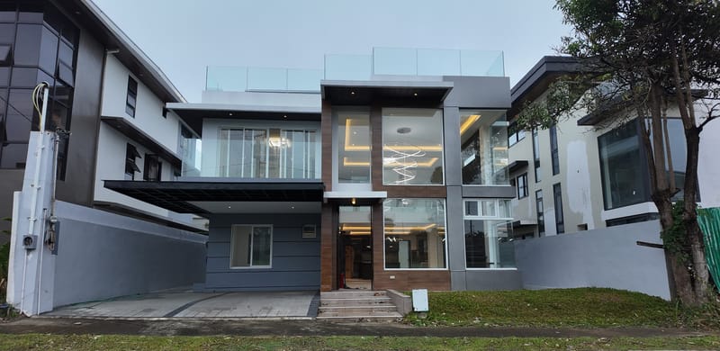 Newly Built 6 Bedroom House in Venare Nuvali, Sta Rosa 